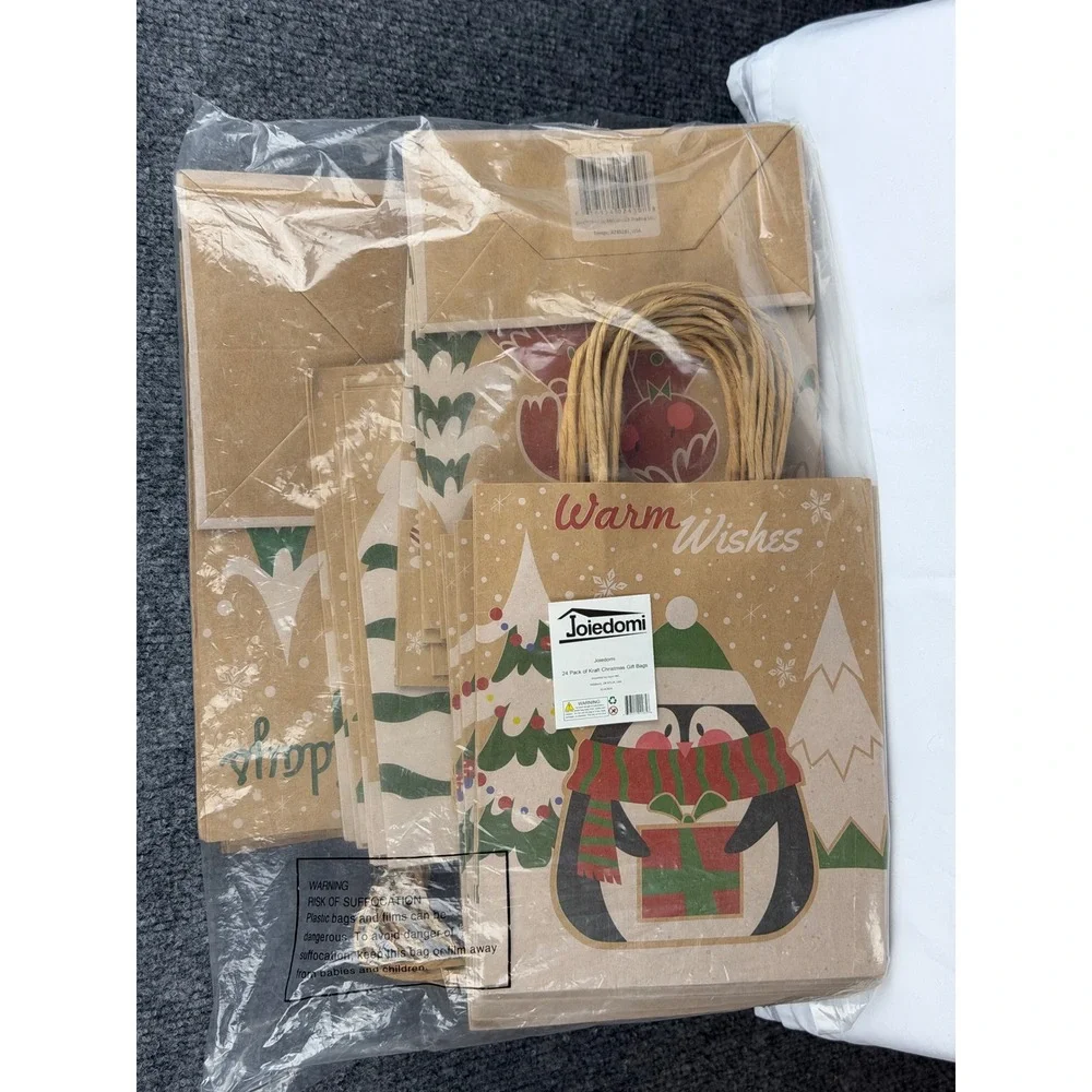 NEW Joiedomi 24 Pack Kraft Christmas Gift Bags Holiday Wrapping Ret $29 Present